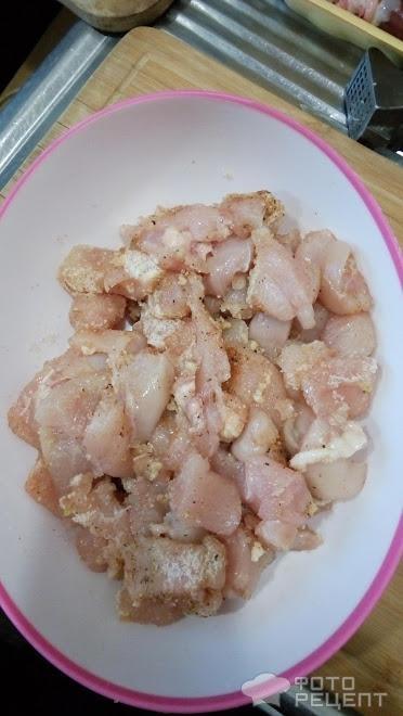 Куриный рулет с желатином в пищевой пленке в духовке