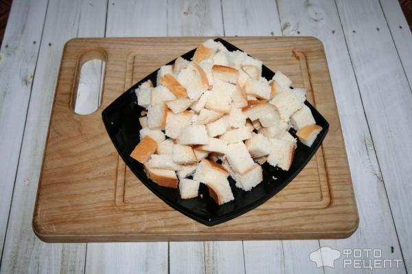 сухарики на сковороде из белого хлеба с чесноком и специями | Дзен