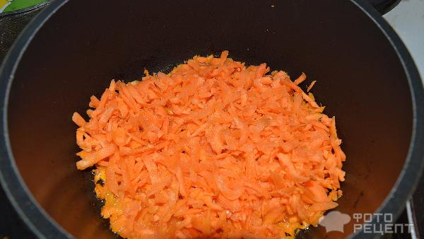 Жарим натертую морковь