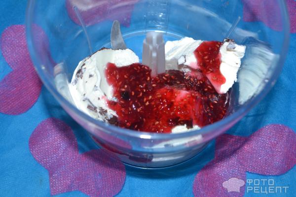 Валентинки с малиновым мороженым фото