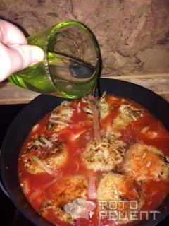 Тефтели по-домашнему в томатно-луковом соусе фото