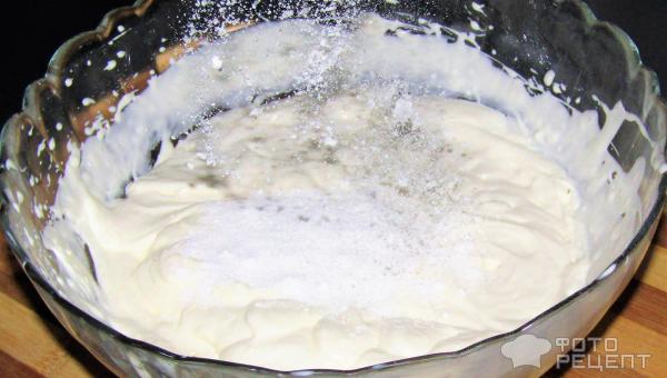 Крем из творожного сыра и сливок для торта: рецепт - Лайфхакер