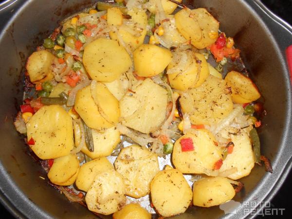 Картошечка с овощами в духовке фото