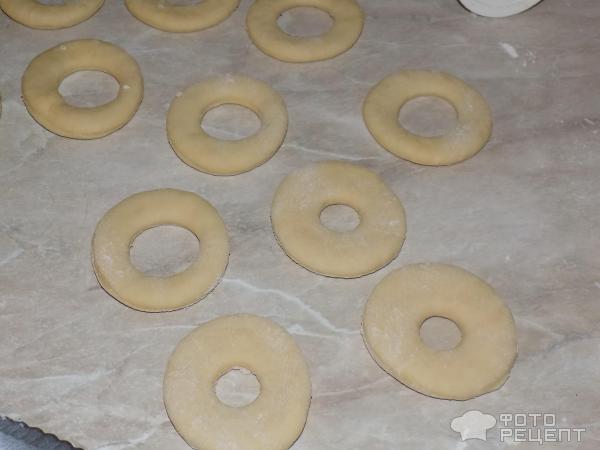 Пончики в глазури из пудры фото