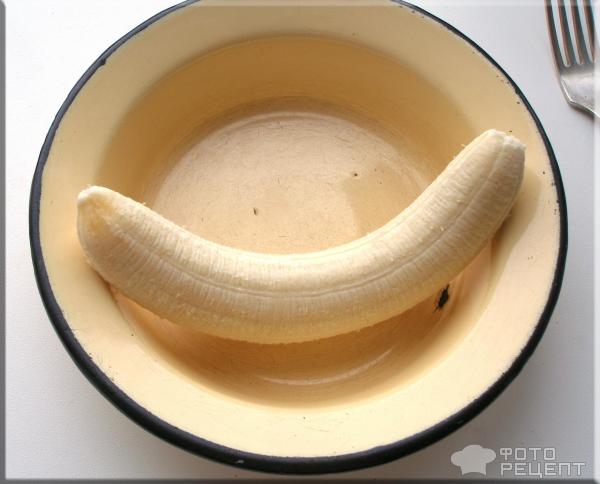 Чистим банан