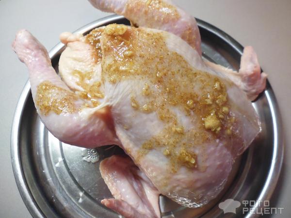 Курица запеченная с брусникой и медом