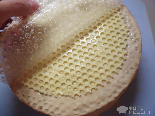 Как сделать пчелку на торт медовик