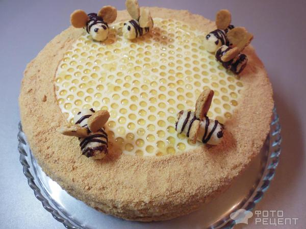 Как сделать пчелку на торт медовик