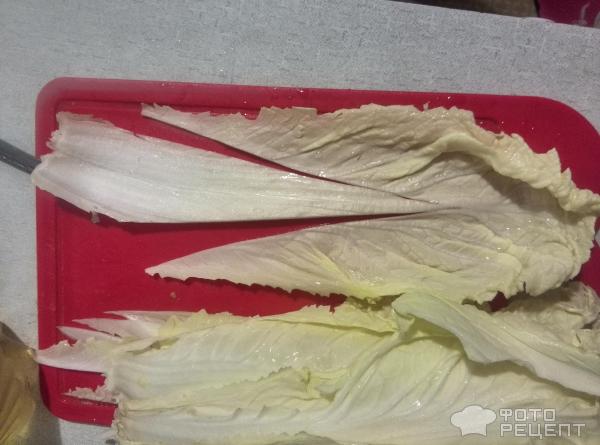 Салат из курицы, помидоров, огурцов и пекинской капусты фото