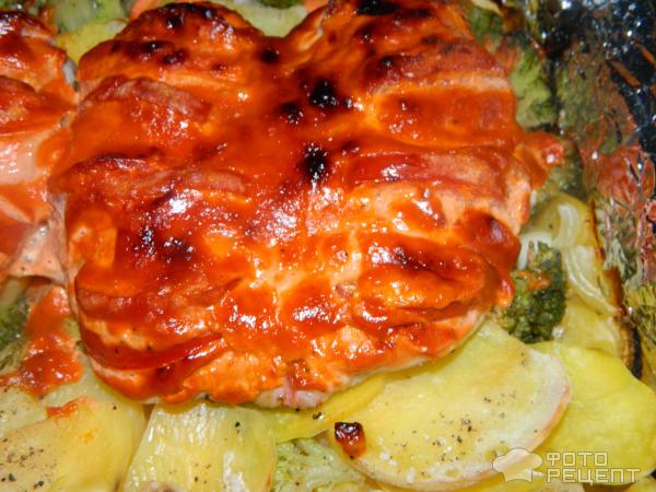Куриная грудка запеченая с картофелем и помидорами фото