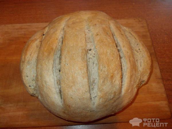 Хлеб пшенично-ржаной с кунжутом фото