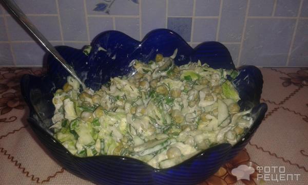 Салат из свежей капусты с огурцами фото