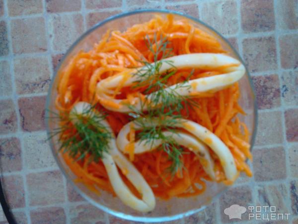 Корейская морковка с кальмарами фото