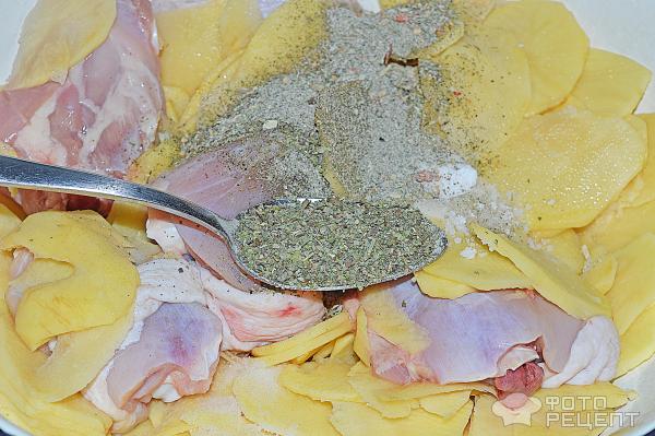 Запеченные куриные бедрышки с картошкой пошаговый рецепт с фото.