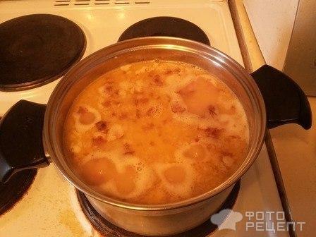 Гороховый суп на свиных копченых ребрышках фото