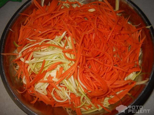 Салат из кабачка с морковью по-корейски