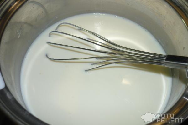 Процесс приготовления соуса бешамель