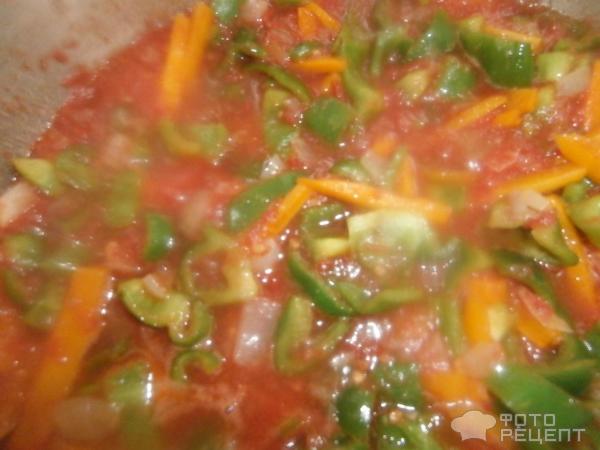 Лечо из томатов, болгарского перца лука и моркови на зиму фото