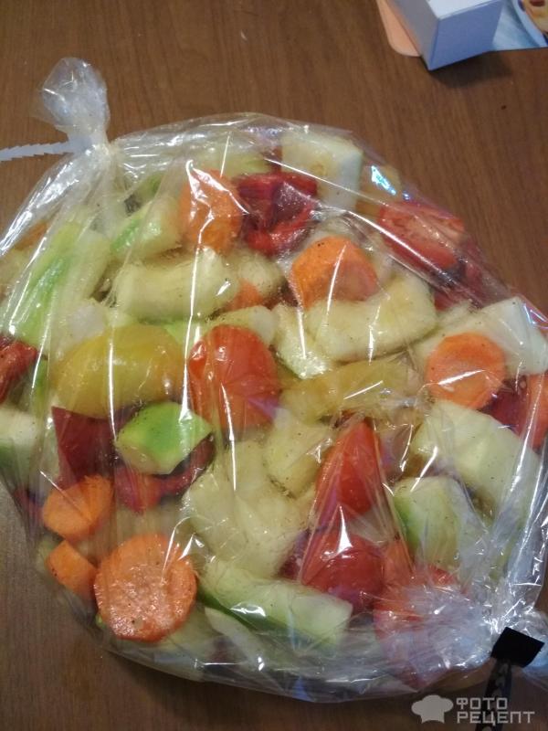 Кабачковая икра с овощами в пакете фото