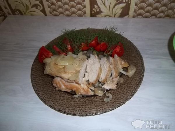 Куриное филе на луковой подушке фото