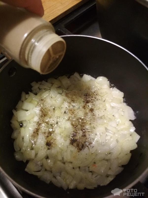 Чечевичный суп с копченостями фото