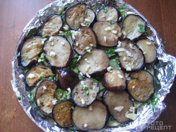 Теплый салат с баклажаном и кабачком фото