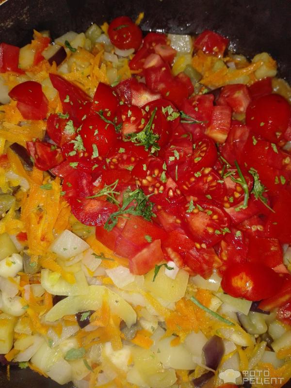 Овощное рагу с баклажанами, сладким перцем и картофелем фото