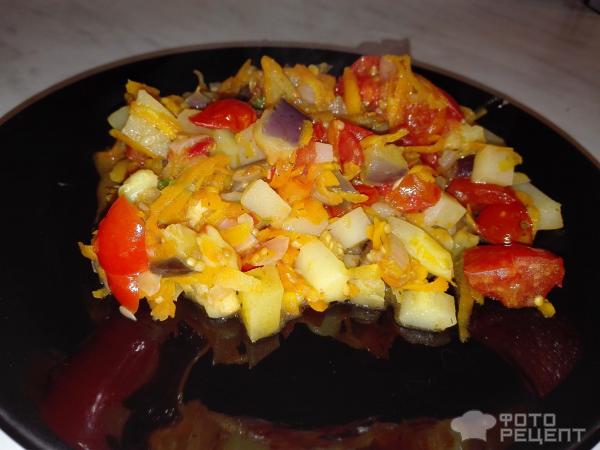 Овощное рагу с баклажанами, сладким перцем и картофелем фото