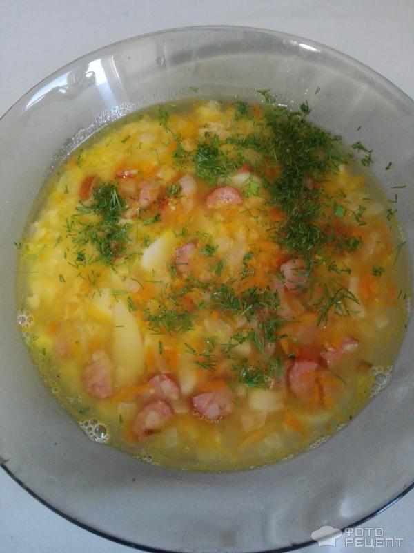 Гороховый суп с колбасками фото