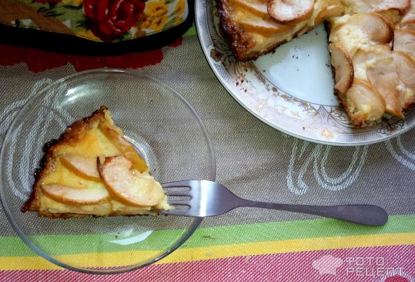 Нежный творожно-яблочный пирог фото