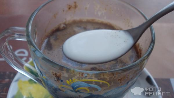 Натуральный молотый кофе со сливками фото