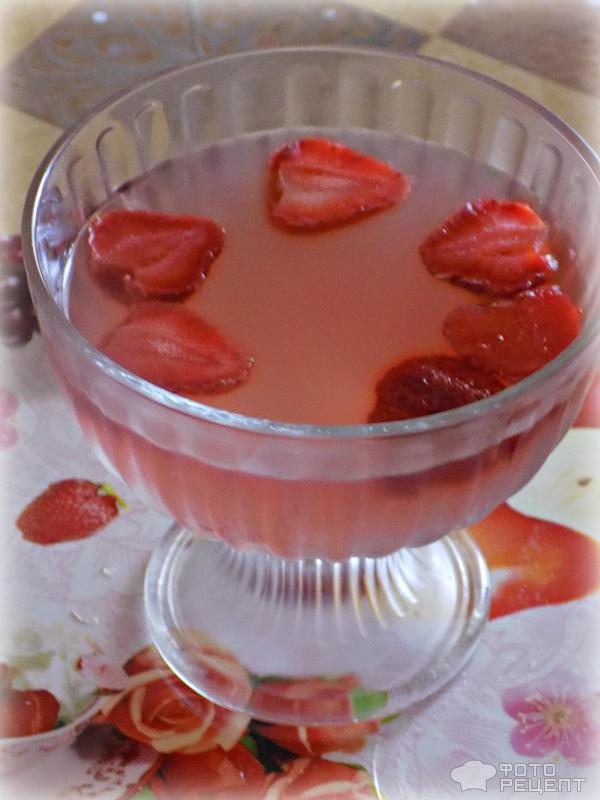 Желе с замороженными ягодами фото