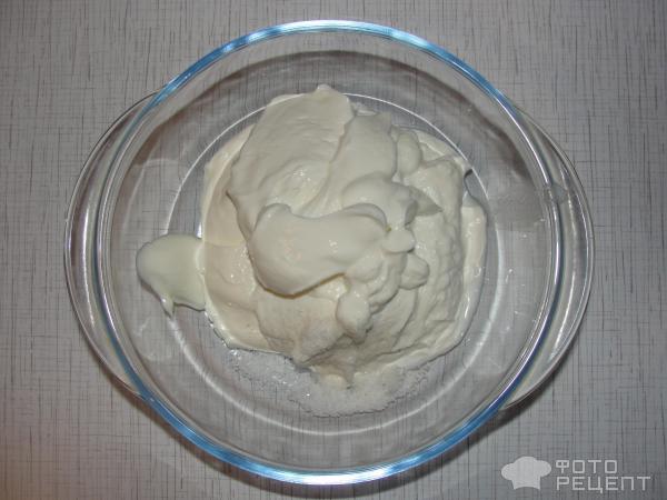 Как приготовить рецепт Домашний сливочный сыр с зеленью и чесноком