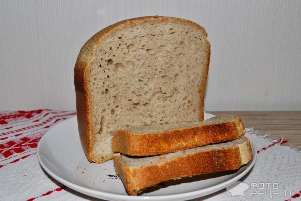 Хлеб на ржаной закваске из двух видов муки фото