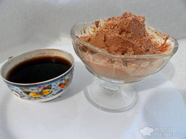 Шоколадное мороженое из сыра фото