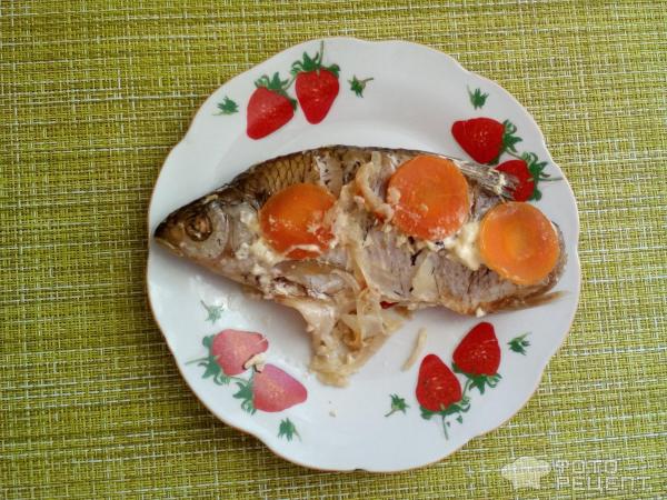 Рецепт: Рыба запеченная в фольге в духовке - в духовке