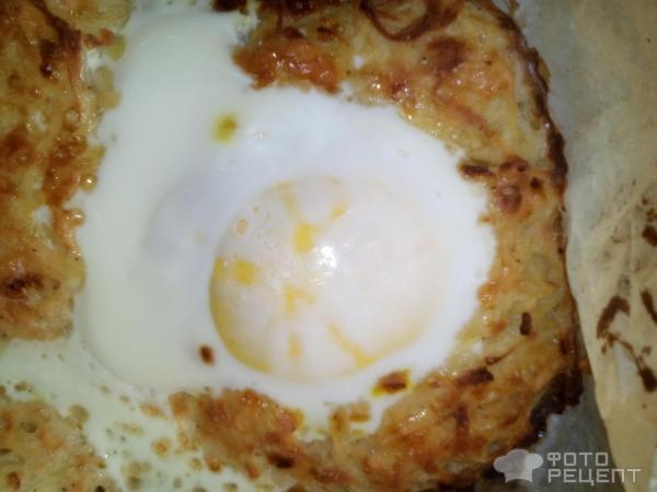 Картофельные гнезда с яйцами фото