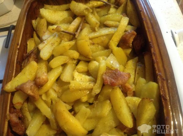 Картофель в куркуме с мясом в духовке фото