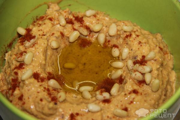 Хумус с кедровыми орешками фото