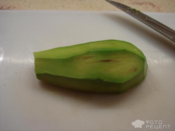 Салат с авокадо фото