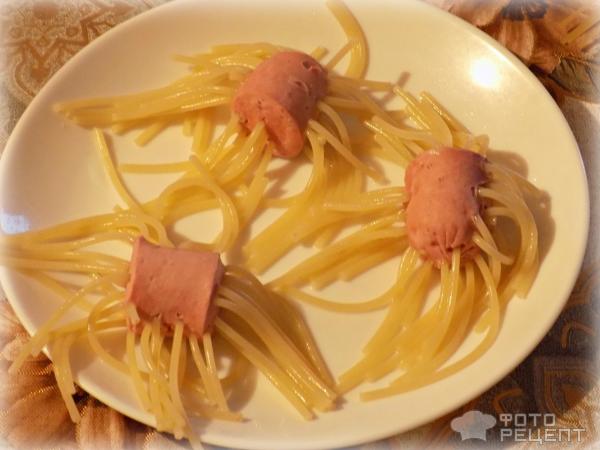 Паучки из спагетти фото