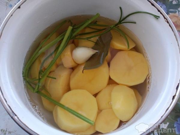гарнир из картофеля со сметаной и обжаренным луком