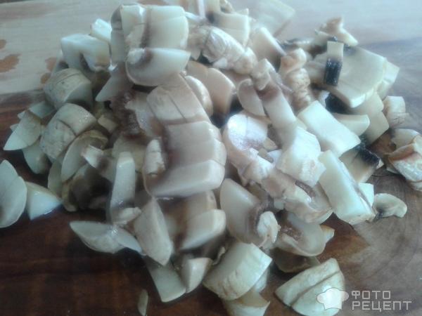 Гнезда из макарон с грибами фото