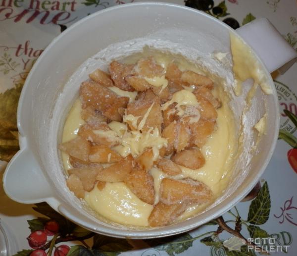 Шарлотка с грушами фото