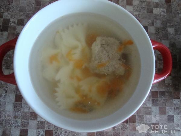 Домашний суп с фрикадельками и макаронами (Sopa a La Minuta)