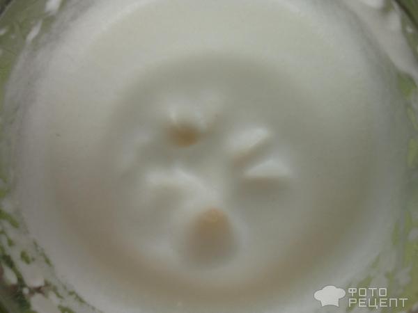 Кулич на топленом молоке с цукатами и изюмом фото