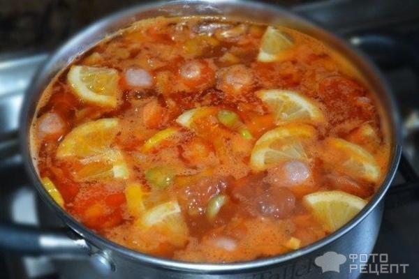 Суп Солянка сборная мясная фото