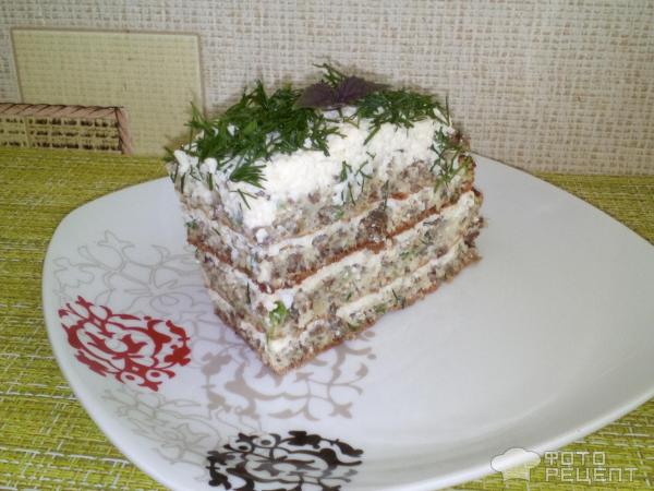 Торт- пирог с фаршем под сливочно- сырным соусом фото