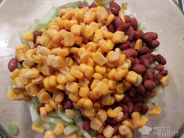 Острый салат с красной фасолью, ветчиной и сухариками – пошаговый рецепт приготовления с фото