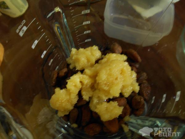 Ореховая паста с какао бобами и медом